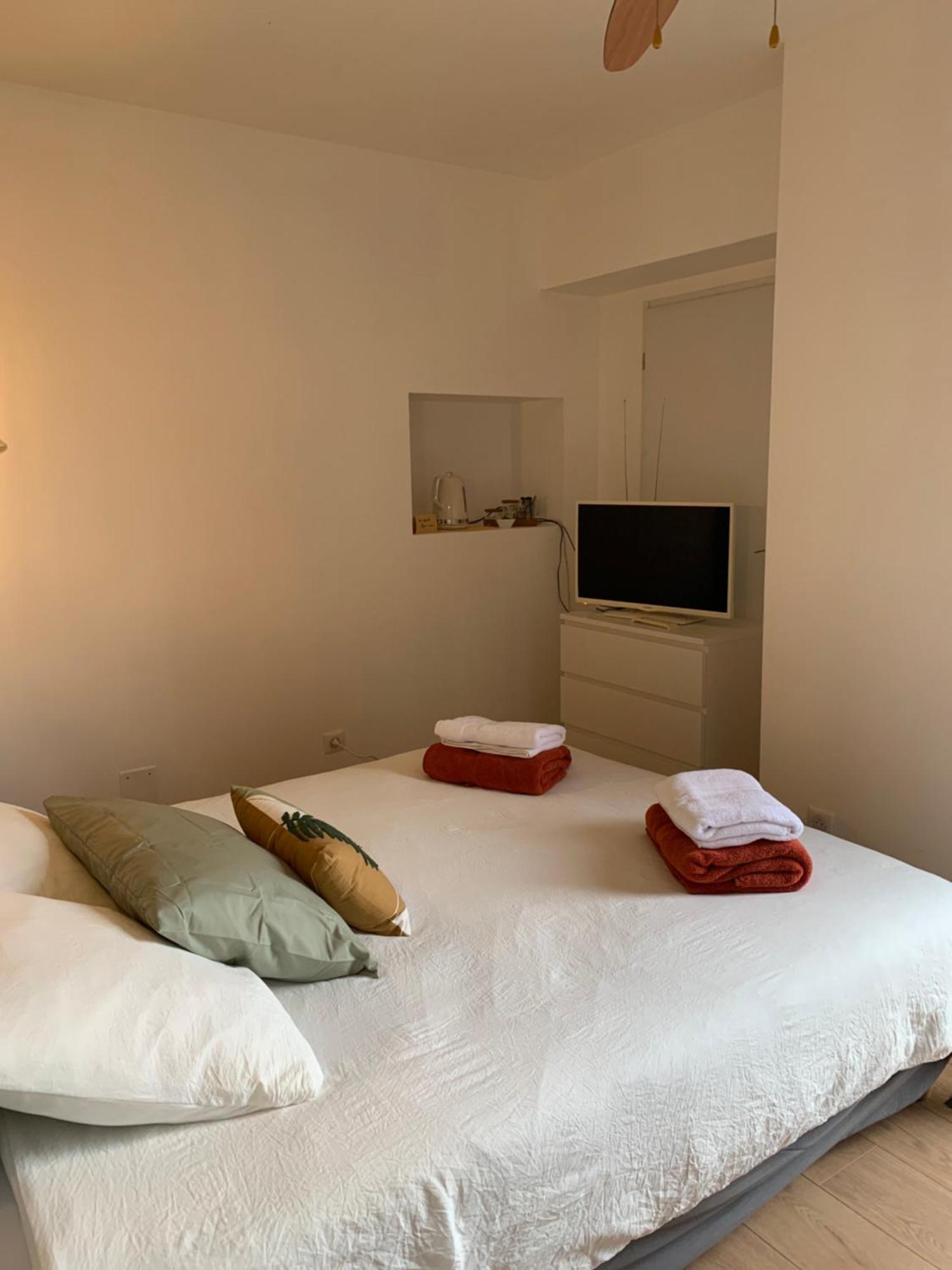 Chambre D'Hotes Mazet Les Abadies Bed & Breakfast Saint-Felix-de-Lodez Exterior photo